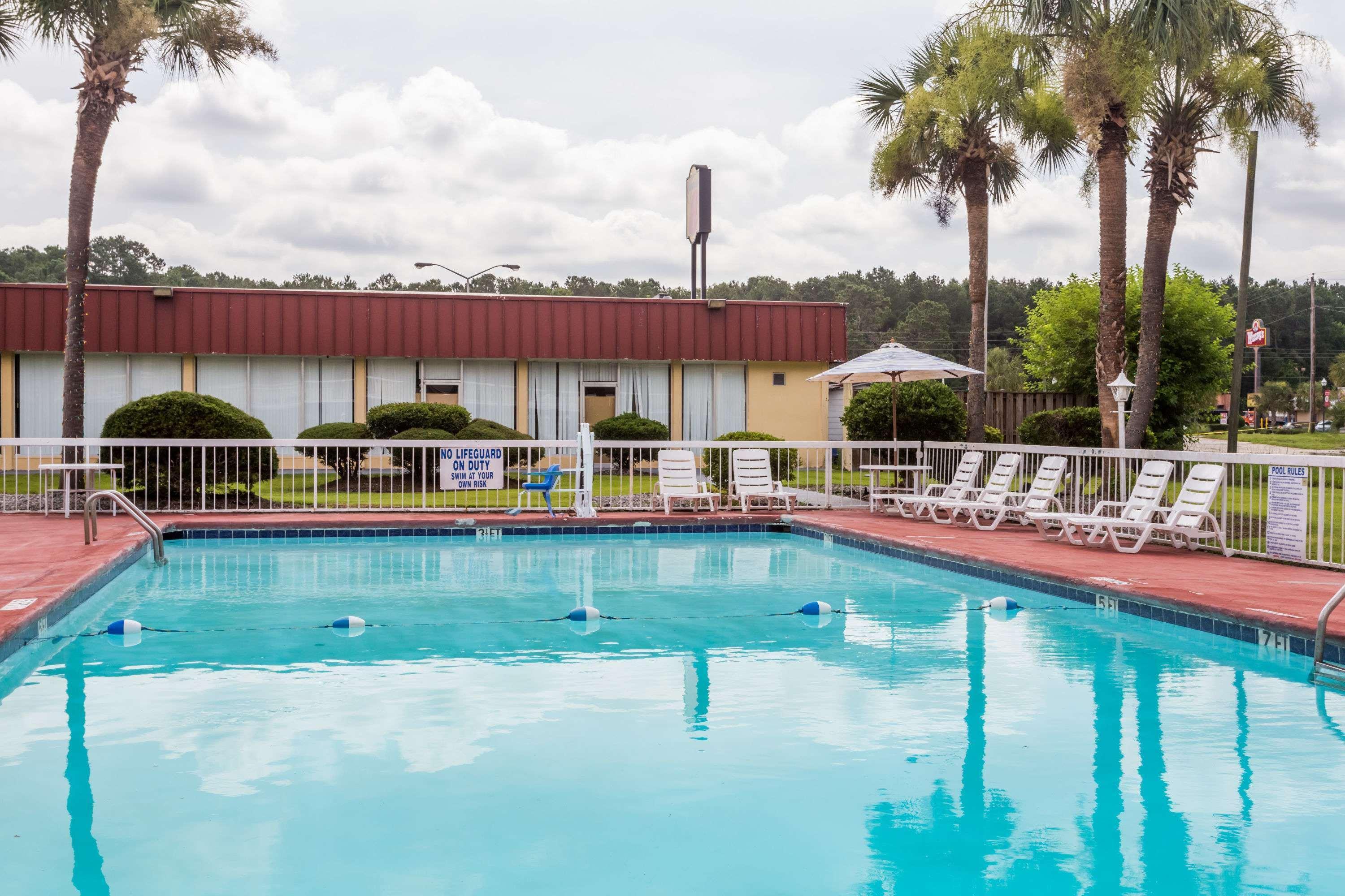 Super 8 By Wyndham Hardeeville - Savannah North Екстер'єр фото