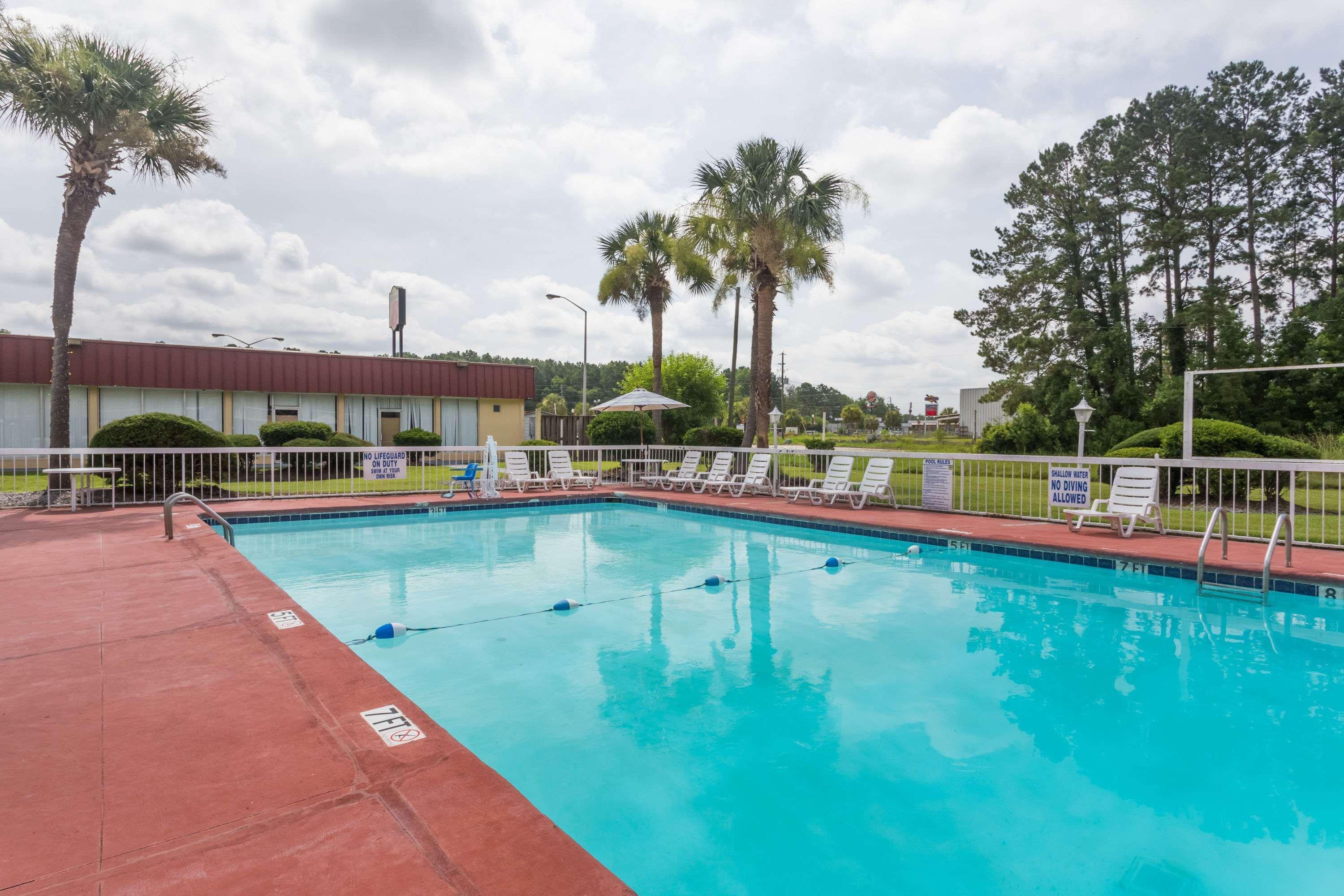 Super 8 By Wyndham Hardeeville - Savannah North Екстер'єр фото