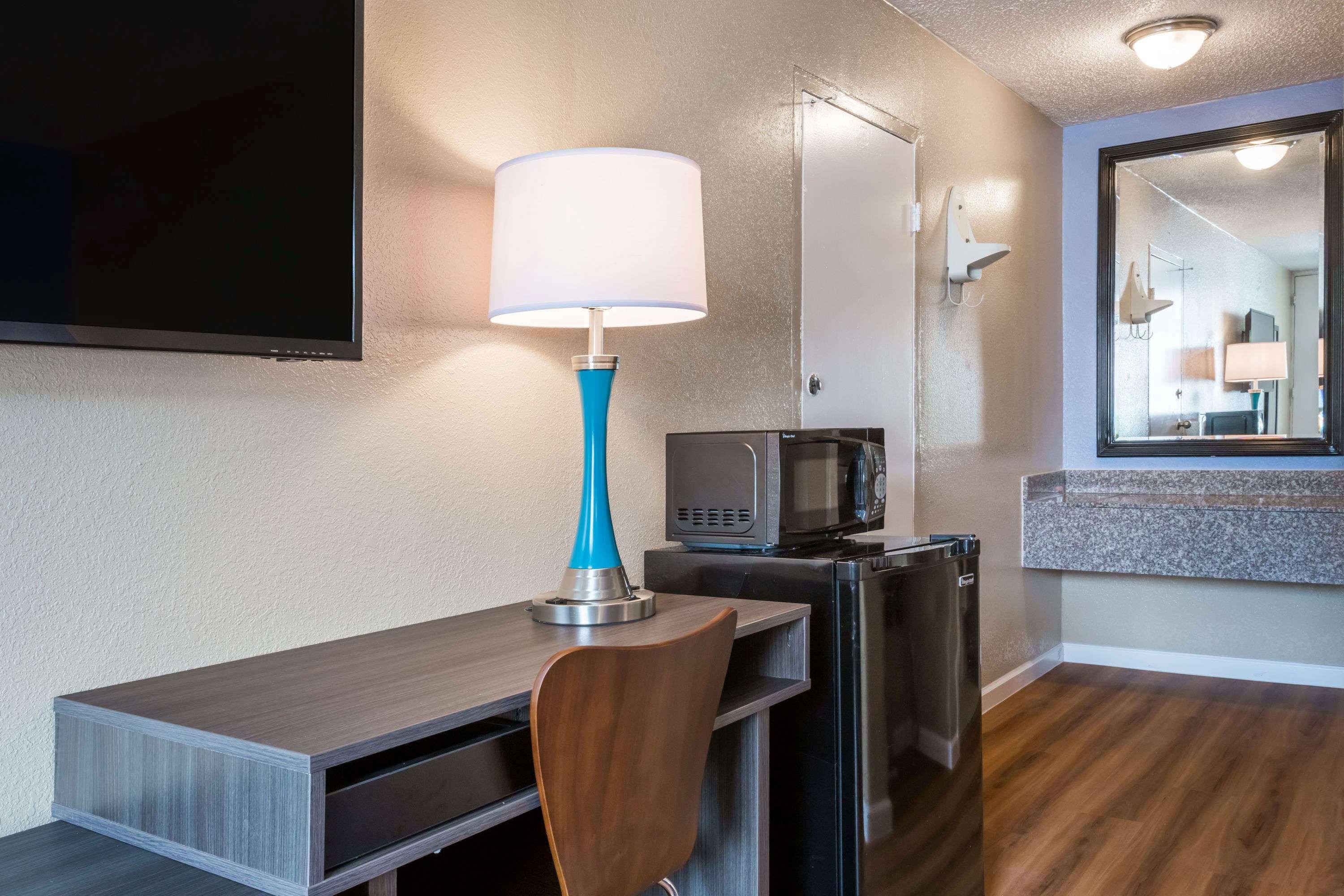 Super 8 By Wyndham Hardeeville - Savannah North Екстер'єр фото