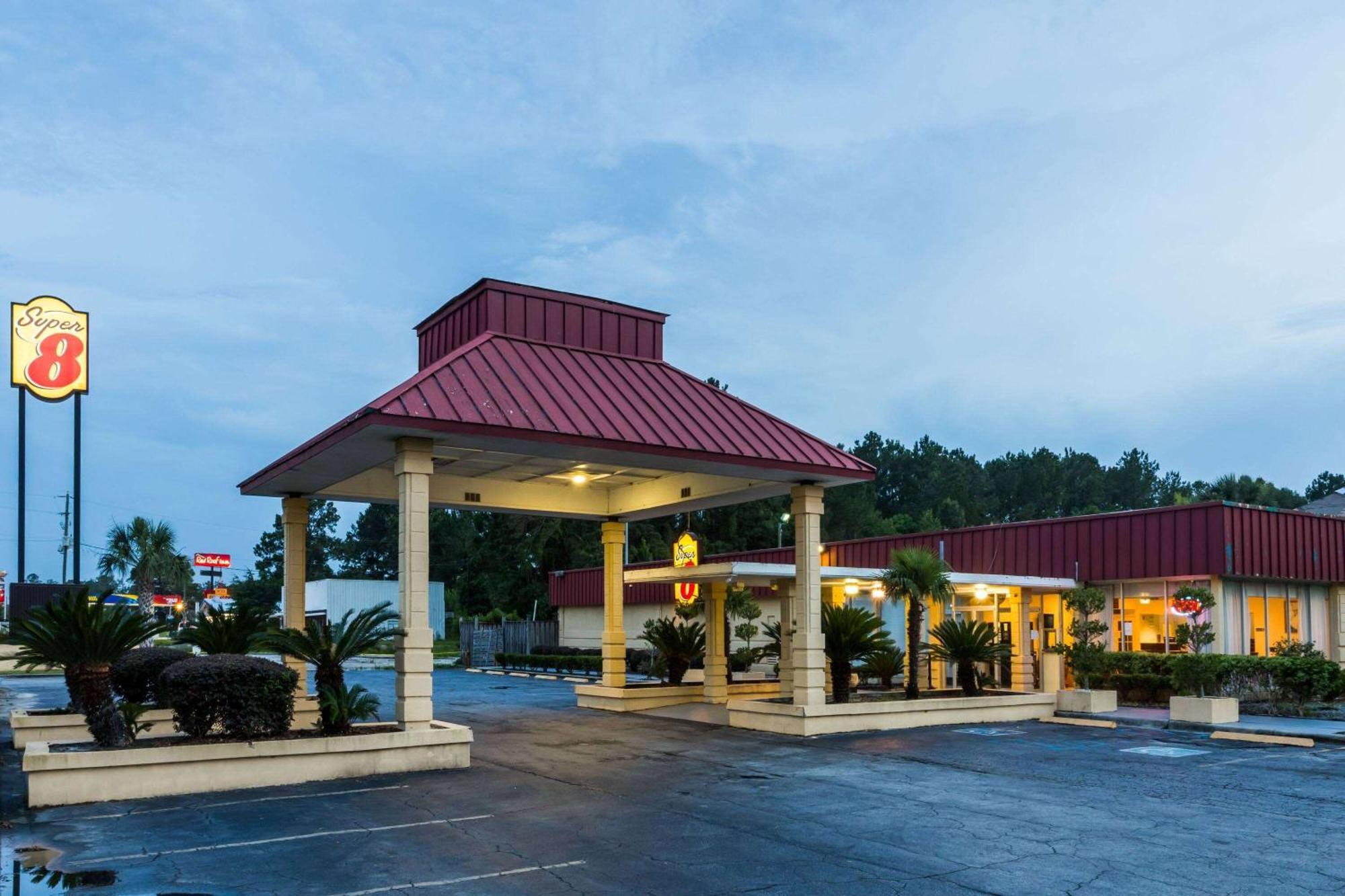 Super 8 By Wyndham Hardeeville - Savannah North Екстер'єр фото