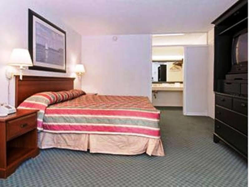 Super 8 By Wyndham Hardeeville - Savannah North Екстер'єр фото